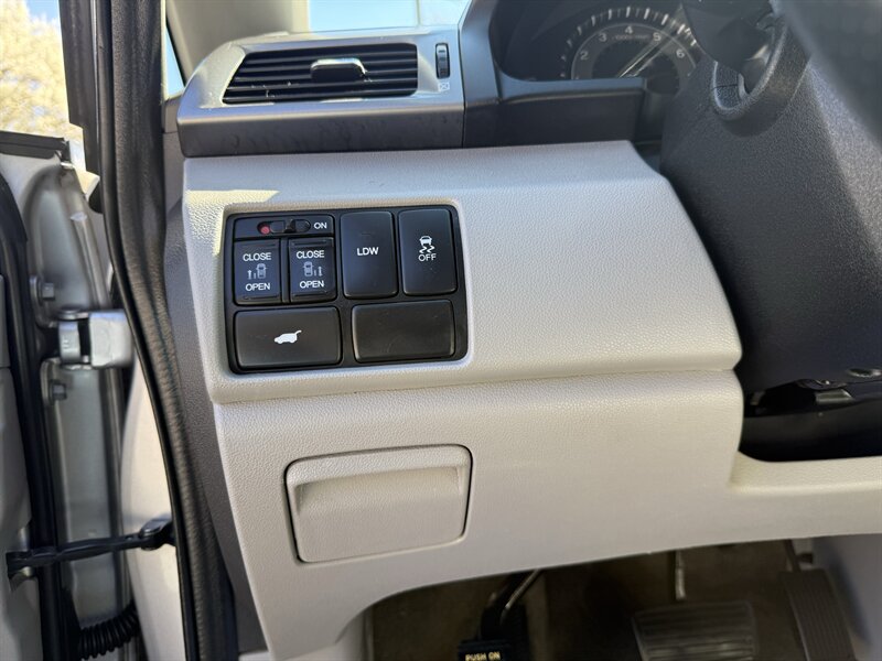 2015 Honda Odyssey EX-L - Photo 25 - Greensboro, NC 27407