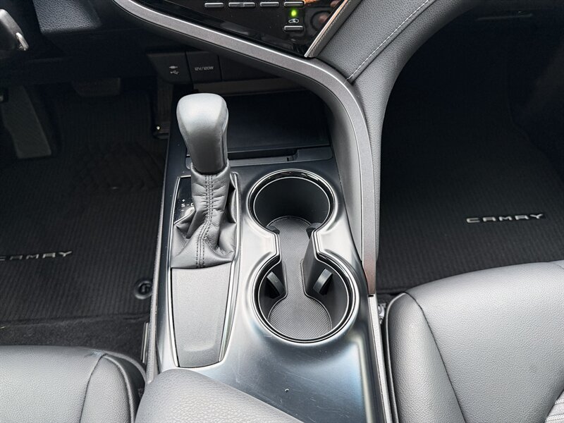 2018 Toyota Camry SE - Photo 15 - Greensboro, NC 27407