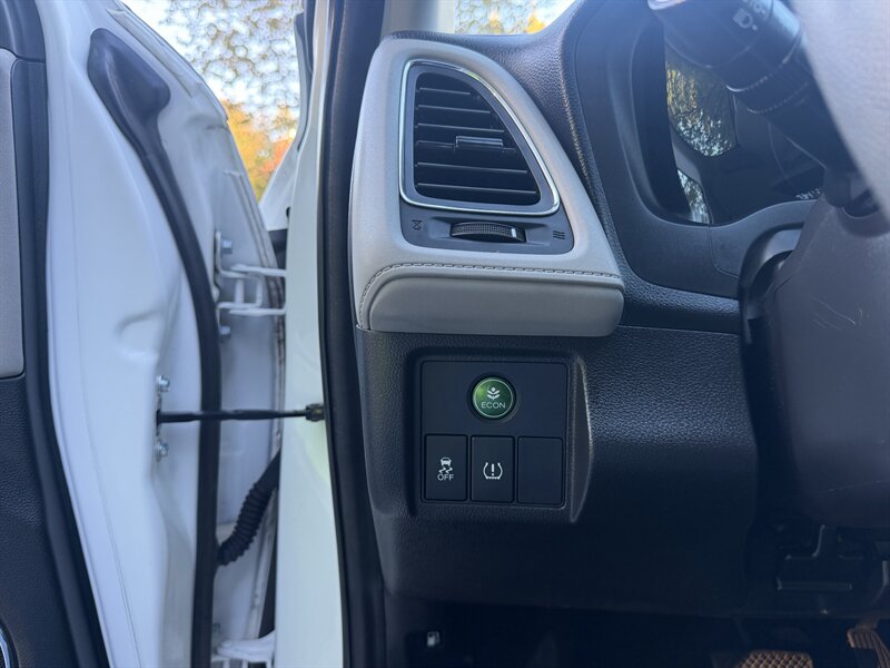 2017 Honda HR-V EX - Photo 19 - Greensboro, NC 27407