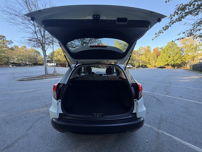 2017 Honda HR-V EX - Photo 9 - Greensboro, NC 27407