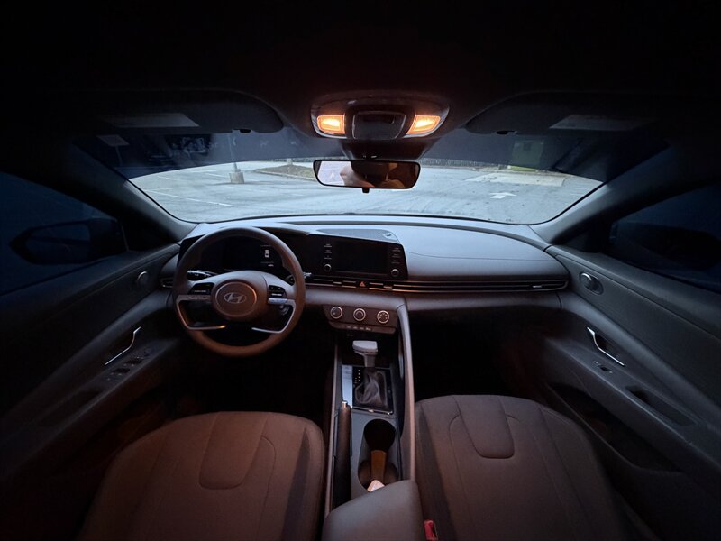2024 Hyundai ELANTRA SE - Photo 10 - Greensboro, NC 27407