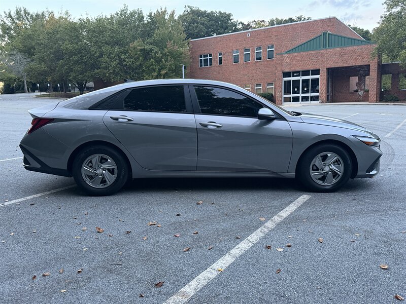 2024 Hyundai ELANTRA SE - Photo 6 - Greensboro, NC 27407
