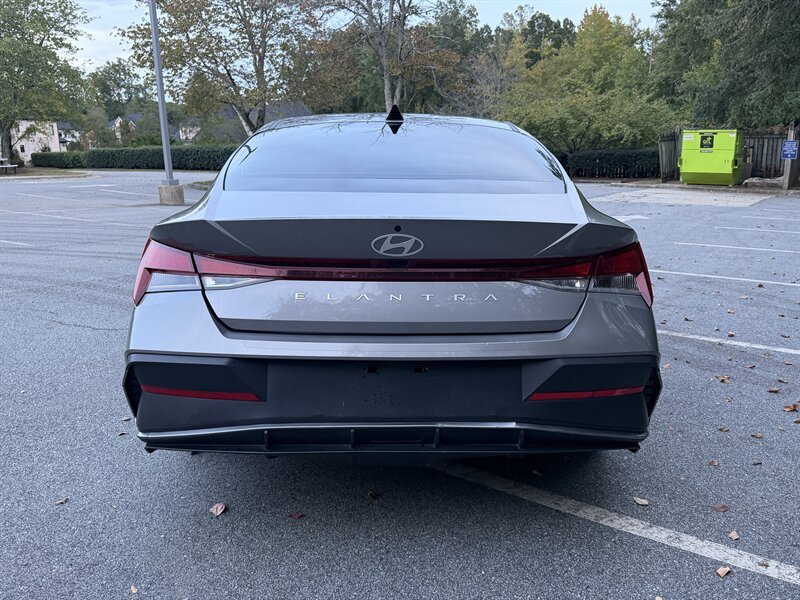 2024 Hyundai ELANTRA SE - Photo 4 - Greensboro, NC 27407