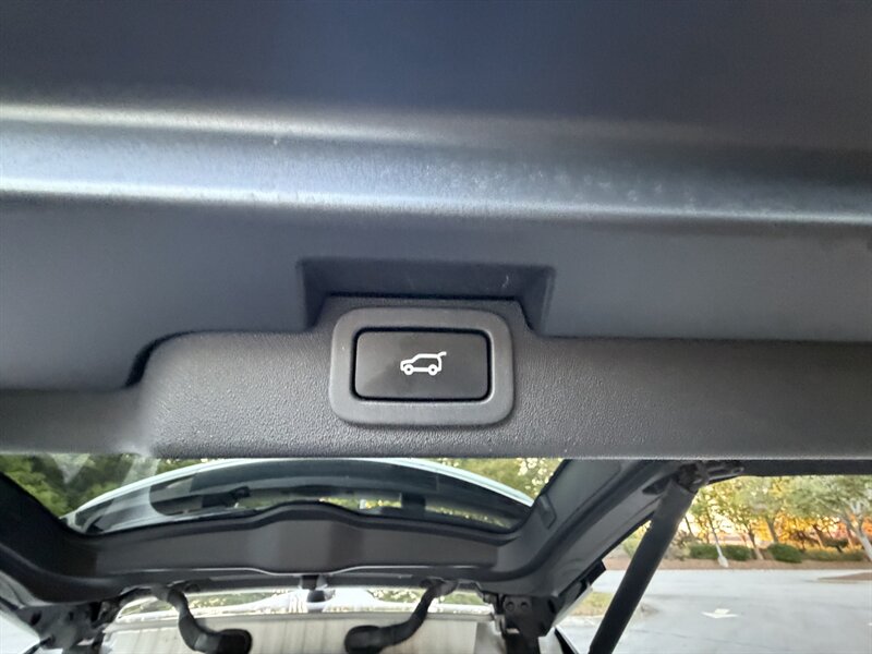 2018 Land Rover Discovery HSE - Photo 13 - Greensboro, NC 27407