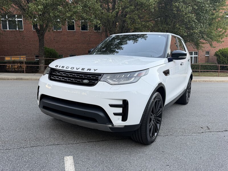 2018 Land Rover Discovery HSE   - Photo 1 - Greensboro, NC 27407