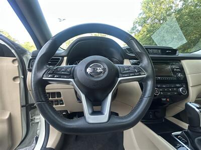 2017 Nissan Rogue SV   - Photo 17 - Greensboro, NC 27407