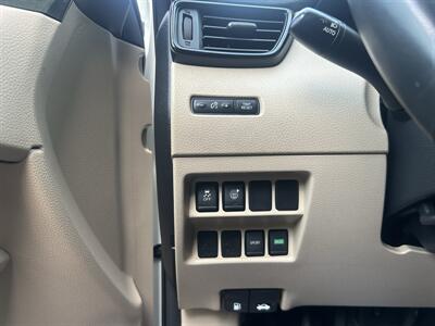 2017 Nissan Rogue SV   - Photo 25 - Greensboro, NC 27407