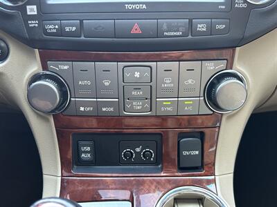 2012 Toyota Highlander Limited   - Photo 18 - Greensboro, NC 27407