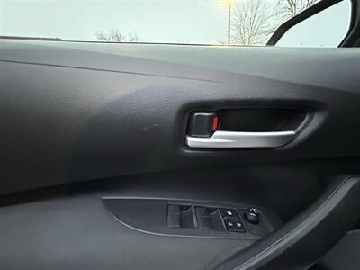 2021 Toyota Corolla LE   - Photo 12 - Greensboro, NC 27407