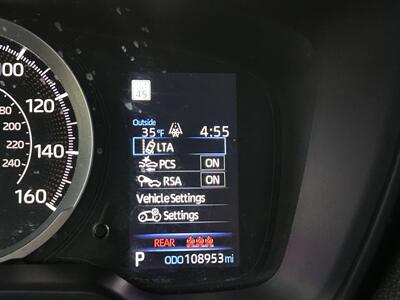 2021 Toyota Corolla LE   - Photo 18 - Greensboro, NC 27407