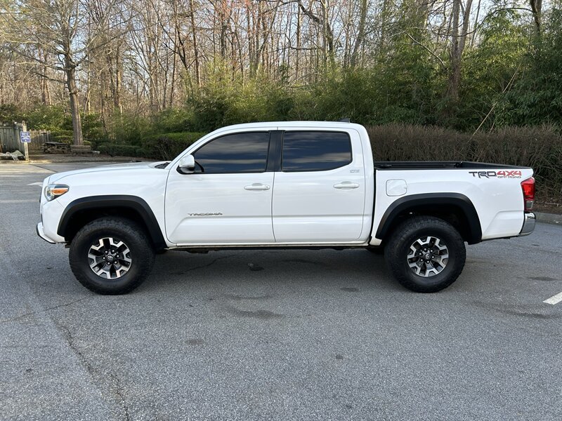 2017 Toyota Tacoma TRD Off-Road - Photo 2 - Greensboro, NC 27407