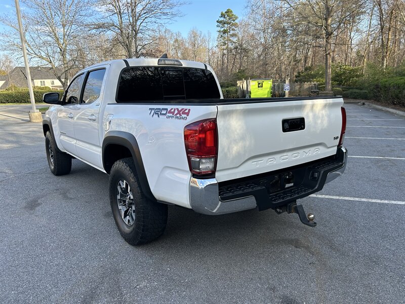 2017 Toyota Tacoma TRD Off-Road - Photo 3 - Greensboro, NC 27407
