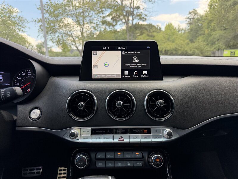 2020 Kia Stinger GT-Line - Photo 14 - Greensboro, NC 27407