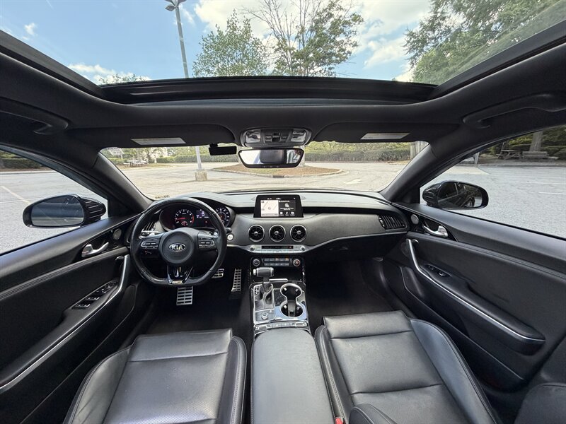 2020 Kia Stinger GT-Line - Photo 10 - Greensboro, NC 27407