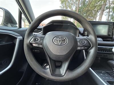 2019 Toyota RAV4 LE   - Photo 13 - Greensboro, NC 27407
