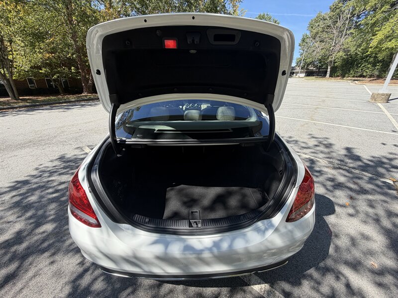 2017 Mercedes-Benz C 300 4MATIC - Photo 16 - Greensboro, NC 27407
