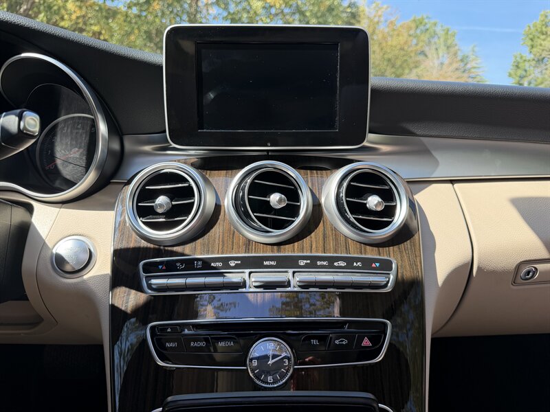 2017 Mercedes-Benz C 300 4MATIC - Photo 13 - Greensboro, NC 27407