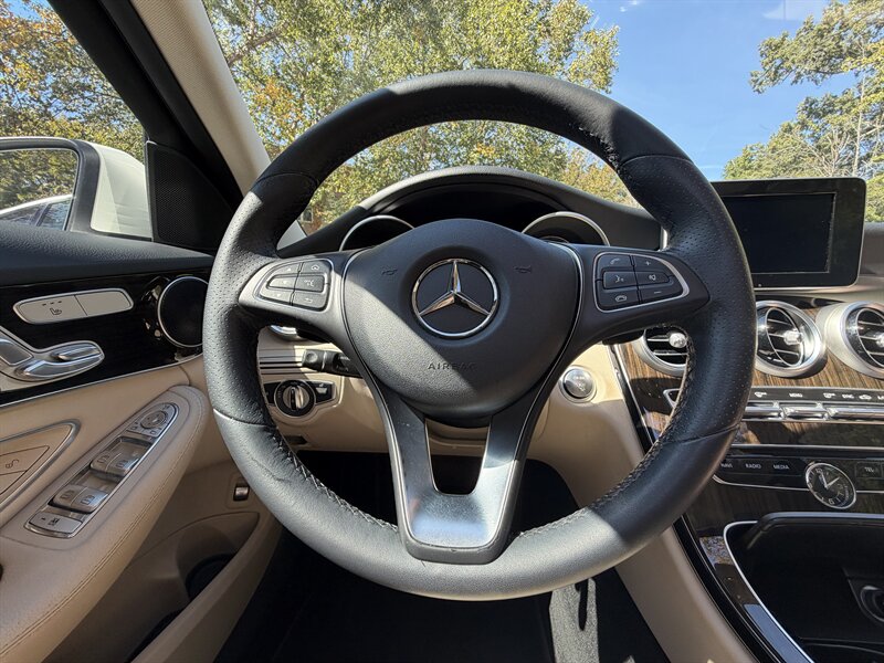 2017 Mercedes-Benz C 300 4MATIC - Photo 11 - Greensboro, NC 27407