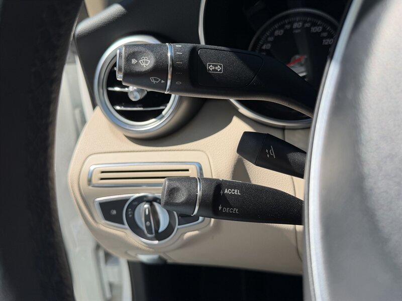 2017 Mercedes-Benz C 300 4MATIC - Photo 24 - Greensboro, NC 27407