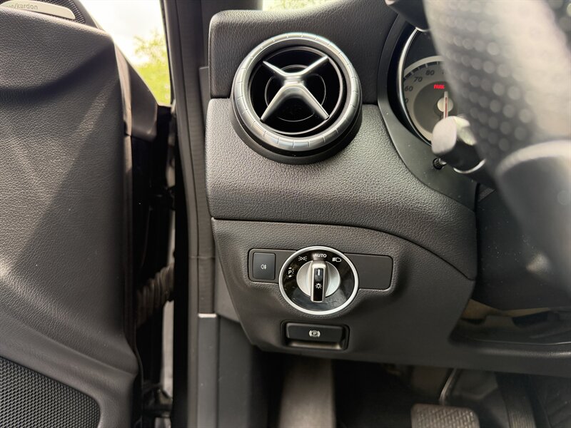 2016 Mercedes-Benz CLA CLA 250 - Photo 21 - Greensboro, NC 27407