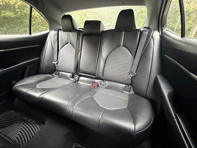 2018 Toyota Camry SE - Photo 11 - Greensboro, NC 27407