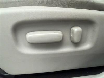 2012 Toyota Highlander SE   - Photo 23 - Greensboro, NC 27407