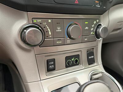 2012 Toyota Highlander SE   - Photo 25 - Greensboro, NC 27407