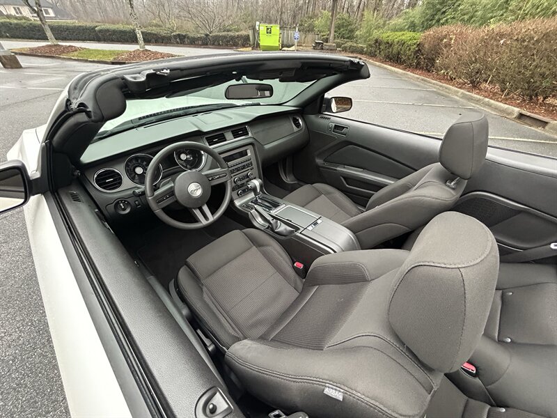 2010 Ford Mustang V6 - Photo 11 - Greensboro, NC 27407