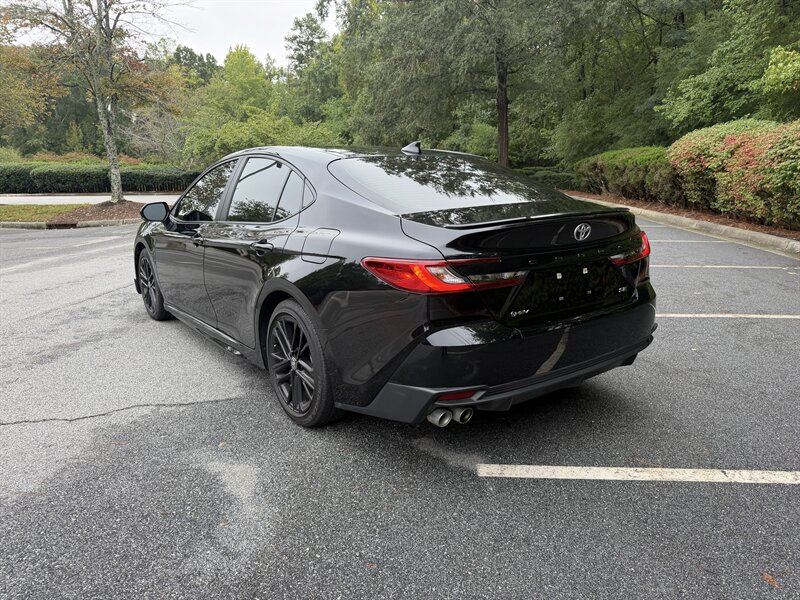 2025 Toyota Camry SE - Photo 3 - Greensboro, NC 27407