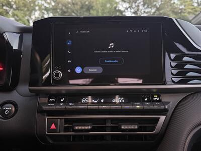 2025 Toyota Camry SE - Photo 16 - Greensboro, NC 27407