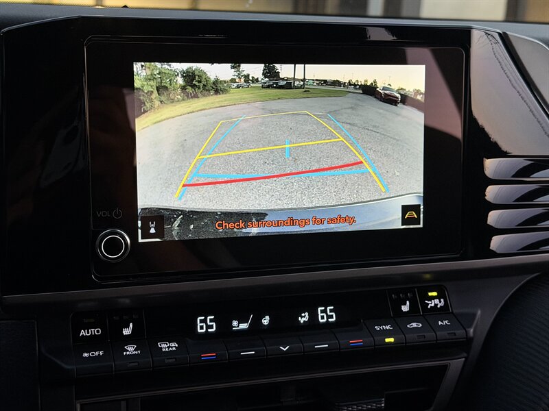 2025 Toyota Camry SE - Photo 21 - Greensboro, NC 27407