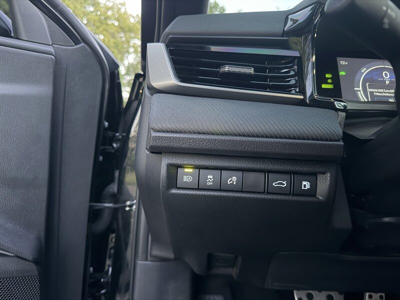 2025 Toyota Camry SE - Photo 18 - Greensboro, NC 27407