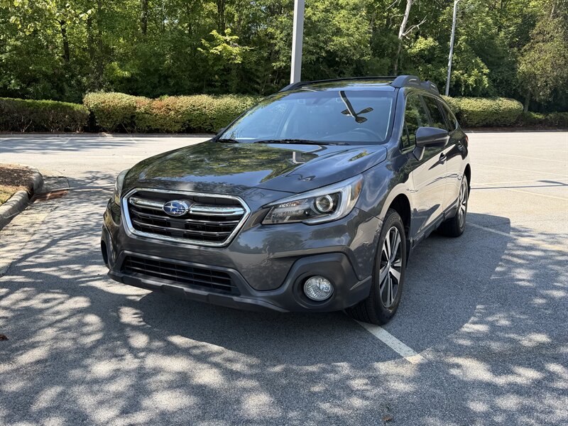 2018 Subaru Outback 2.5i Limited   - Photo 1 - Greensboro, NC 27407