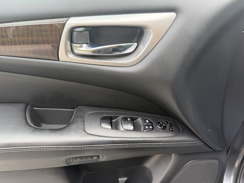 2014 Nissan Pathfinder SL - Photo 15 - Greensboro, NC 27407