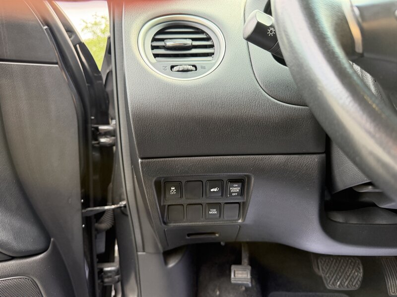 2014 Nissan Pathfinder SL - Photo 17 - Greensboro, NC 27407