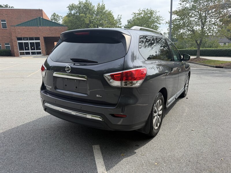 2014 Nissan Pathfinder SL - Photo 5 - Greensboro, NC 27407