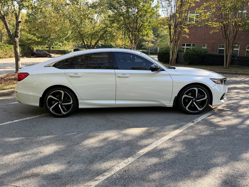 2021 Honda Accord Sport - Photo 6 - Greensboro, NC 27407