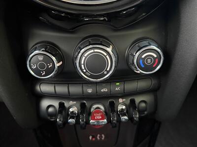 2014 MINI Hardtop Cooper S   - Photo 18 - Greensboro, NC 27407