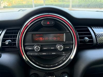 2014 MINI Hardtop Cooper S   - Photo 17 - Greensboro, NC 27407