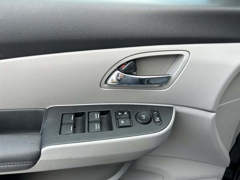 2014 Honda Odyssey EX-L - Photo 21 - Greensboro, NC 27407