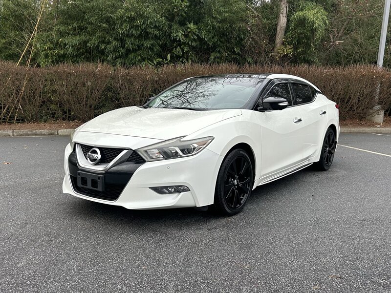 2017 Nissan Maxima Platinum's photo