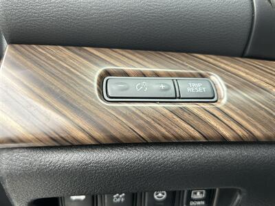 2017 Nissan Maxima Platinum   - Photo 34 - Greensboro, NC 27407