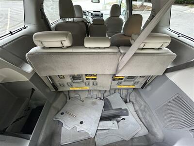 2014 Toyota Sienna XLE 8-Passenger Auto Acce   - Photo 10 - Greensboro, NC 27407