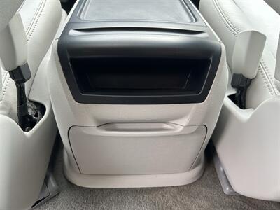 2014 Toyota Sienna XLE 8-Passenger Auto Acce   - Photo 17 - Greensboro, NC 27407