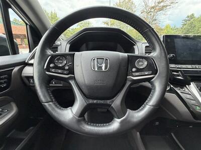 2018 Honda Odyssey Elite   - Photo 15 - Greensboro, NC 27407