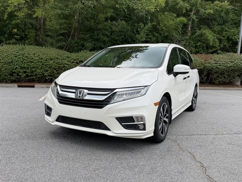 2018 Honda Odyssey Elite   - Photo 1 - Greensboro, NC 27407