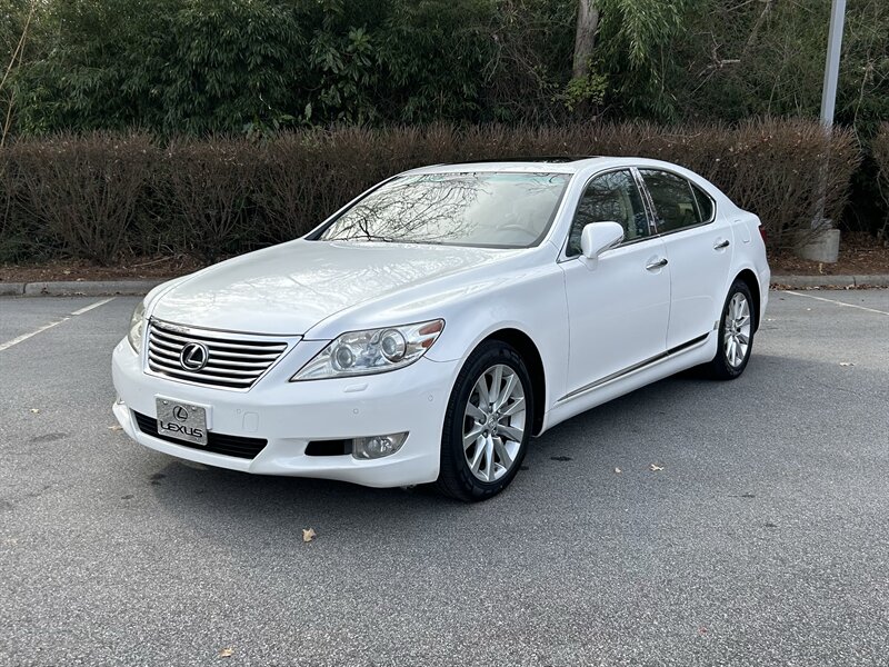 2012 Lexus LS Base