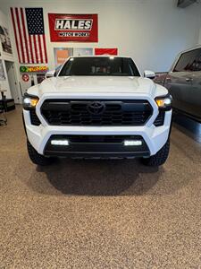 2025 Toyota Tacoma TRD Off-Road   - Photo 12 - Provo, UT 84601