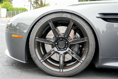 2013 Aston Martin Vantage V8   - Photo 13 - Los Angeles, CA 90029
