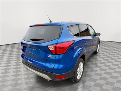 2019 Ford Escape SE   - Photo 5 - Saint Cloud, MN 56304